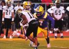 Roy Forrest Runs Over Bogalusa To Advance Bulldogs To Quarterfinals